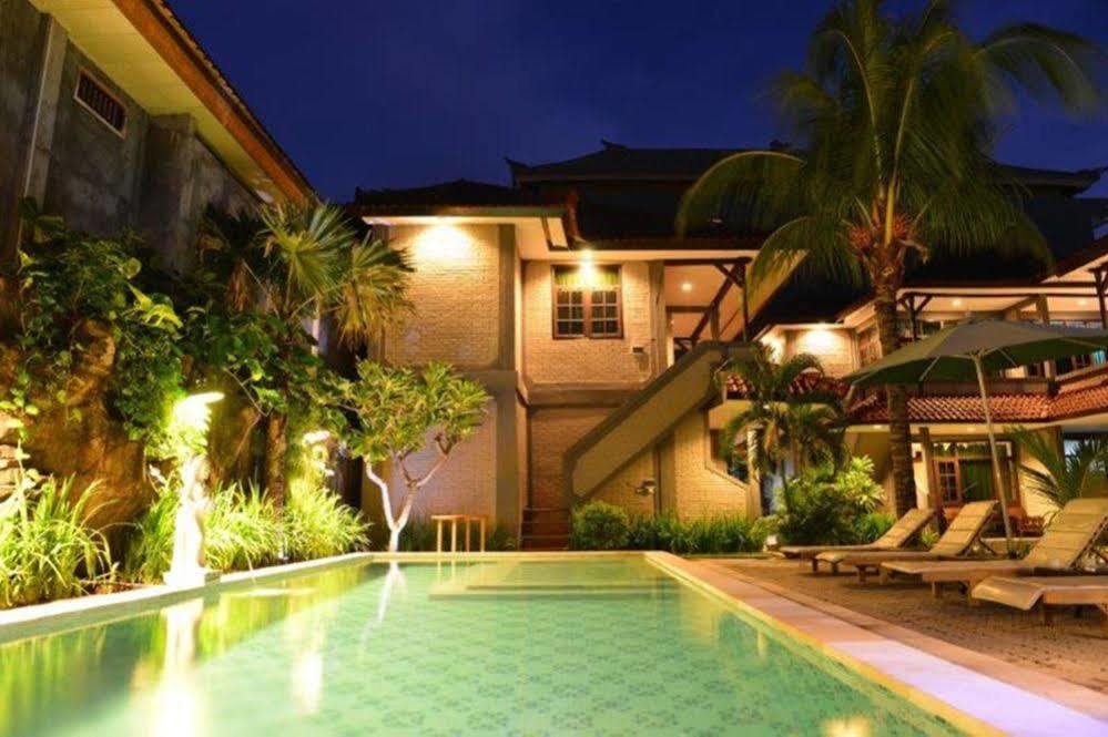 Amazing Kuta Hotel Eksteriør billede